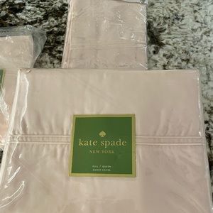 Brand-new Kate Spade duvet queen and queen shams